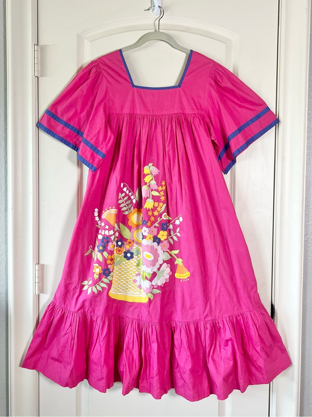 Vintage Go Softly Patio House Dress Pink Floral Embroidered Muumuu Pockets Small